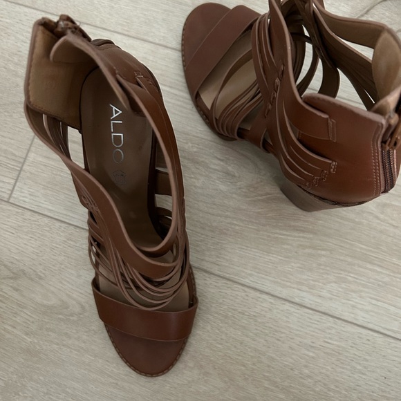 ALDO Brown Women’s Size 10 Heels - Picture 2 of 3